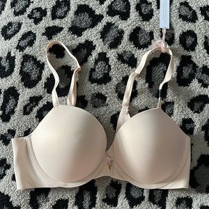 Victoria’s Secret Love Cloud Plunge Bra